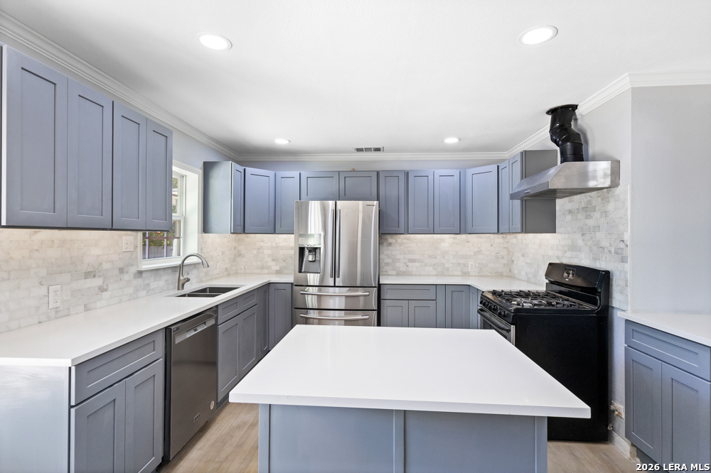 163 CROMWELL DR