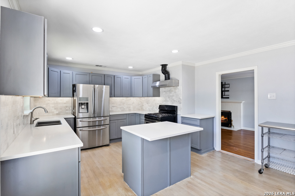 163 CROMWELL DR