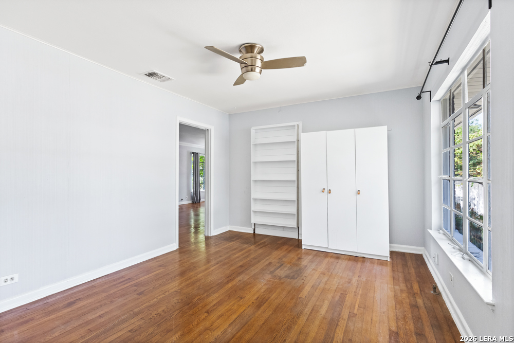 163 CROMWELL DR