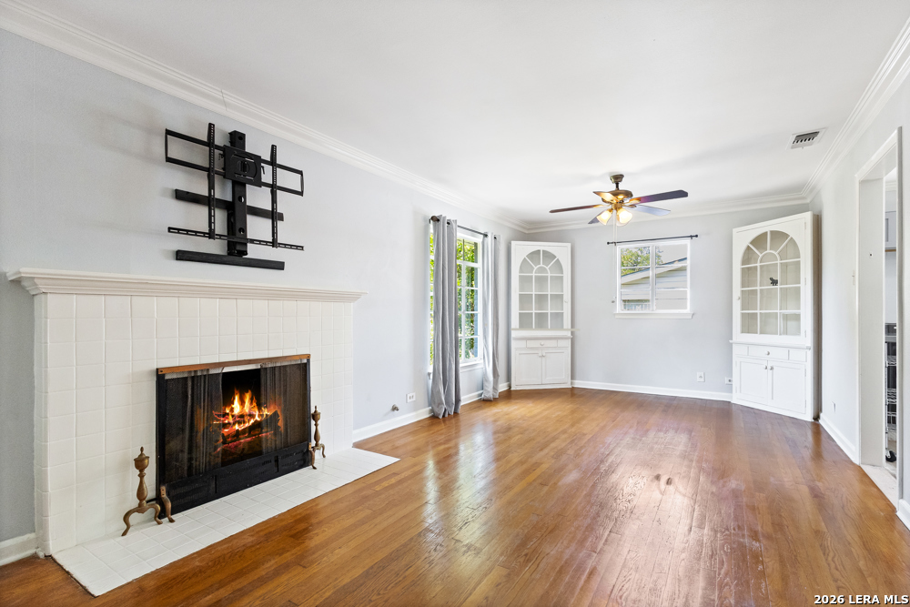 163 CROMWELL DR
