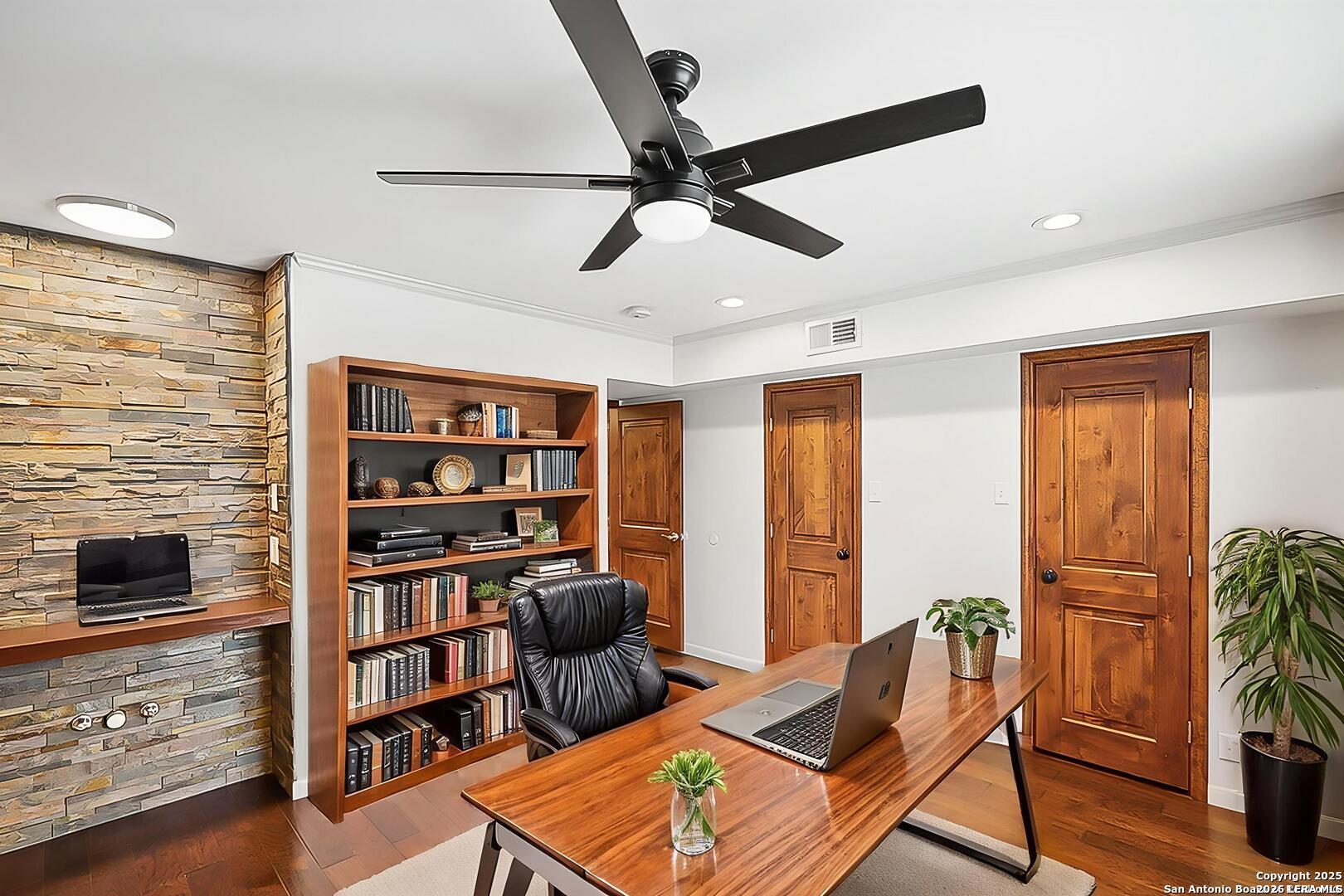 102 Ruelle Unit 208D
