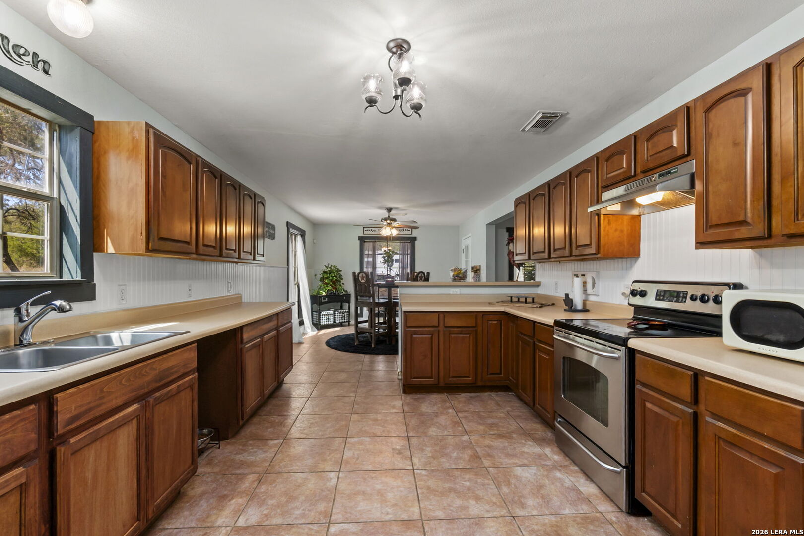 695 FOX TROTTER RD