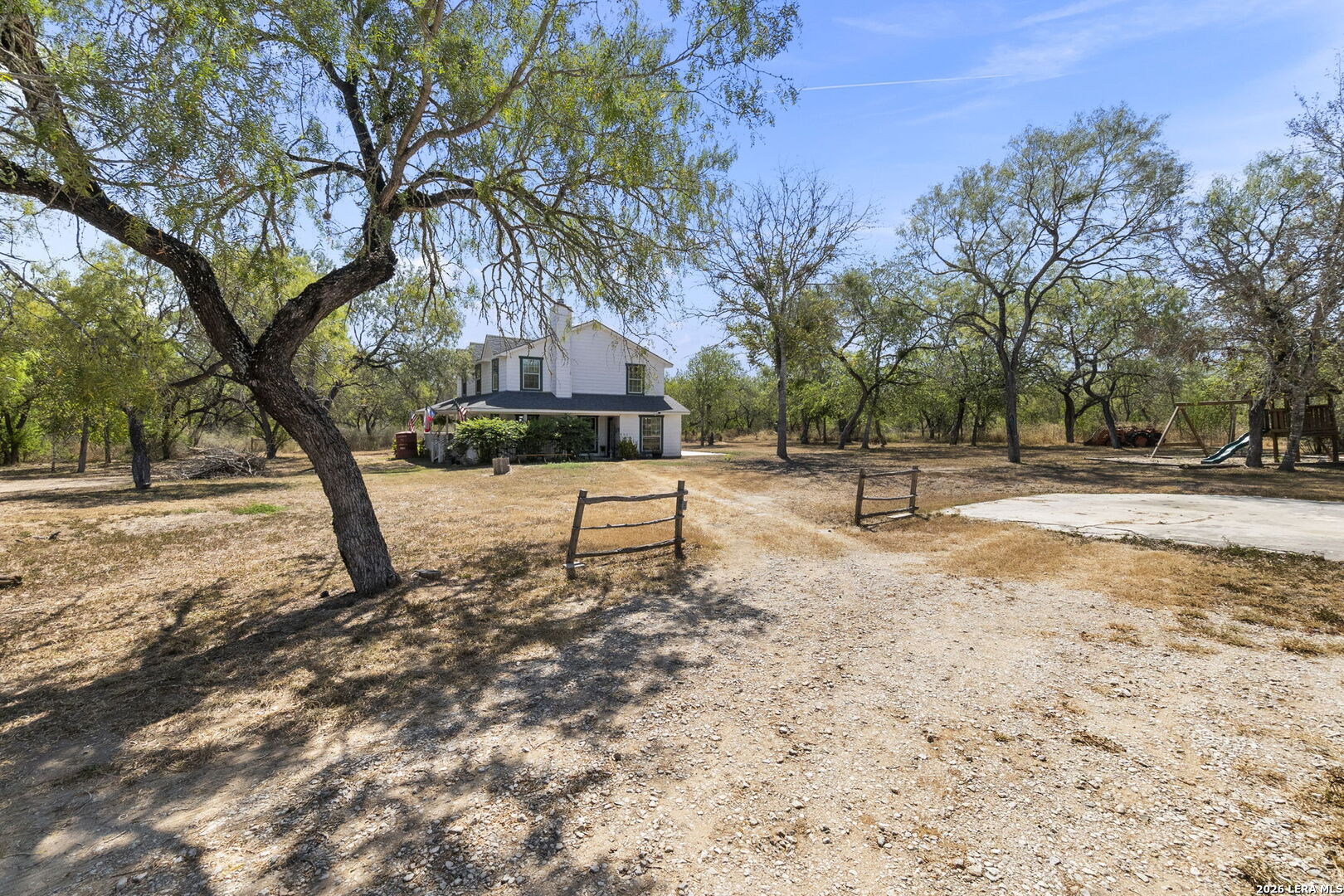 695 FOX TROTTER RD