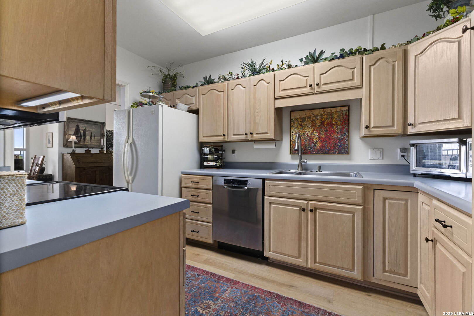 1 TOWERS PARK LN Unit: 1111