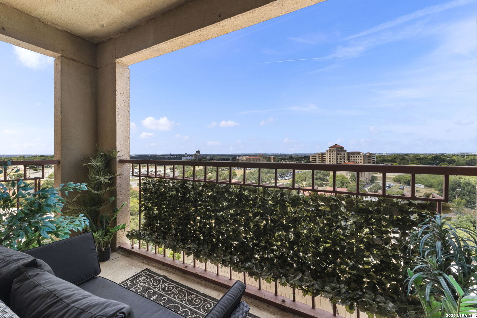1 TOWERS PARK LN Unit: 1111