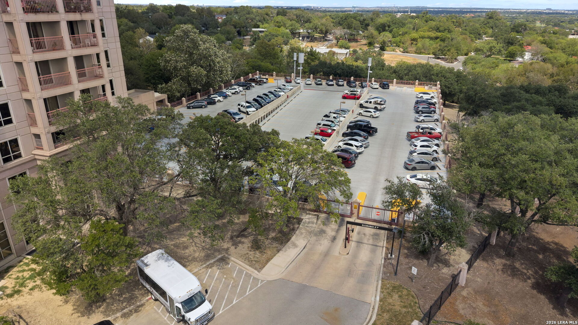 1 TOWERS PARK LN Unit: 1111