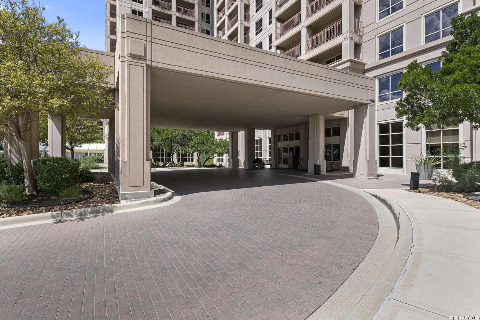 1 TOWERS PARK LN Unit: 1111