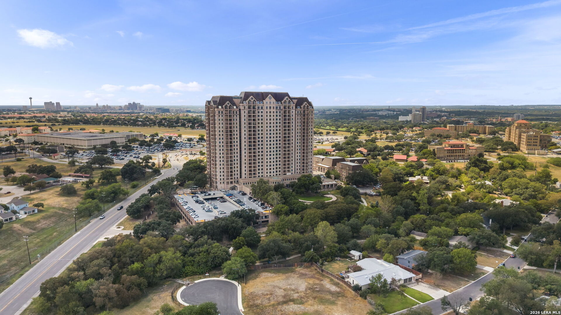 1 TOWERS PARK LN Unit: 1111