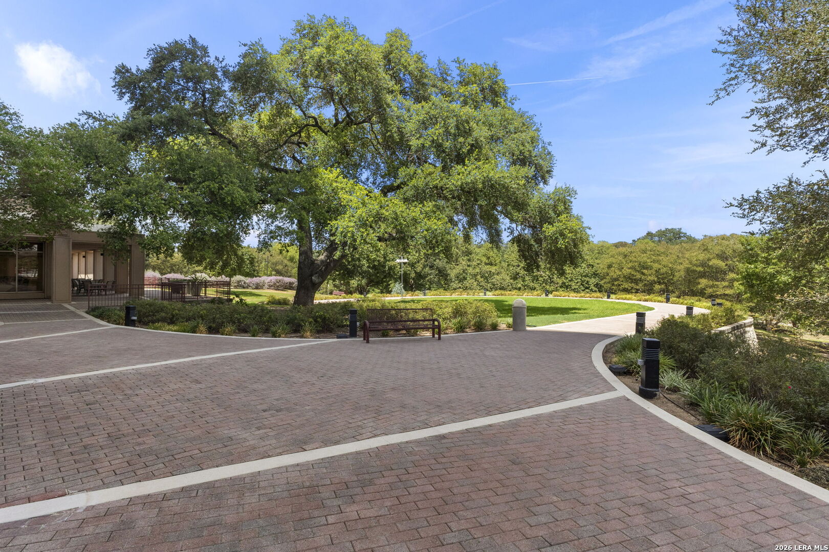1 TOWERS PARK LN Unit: 1111