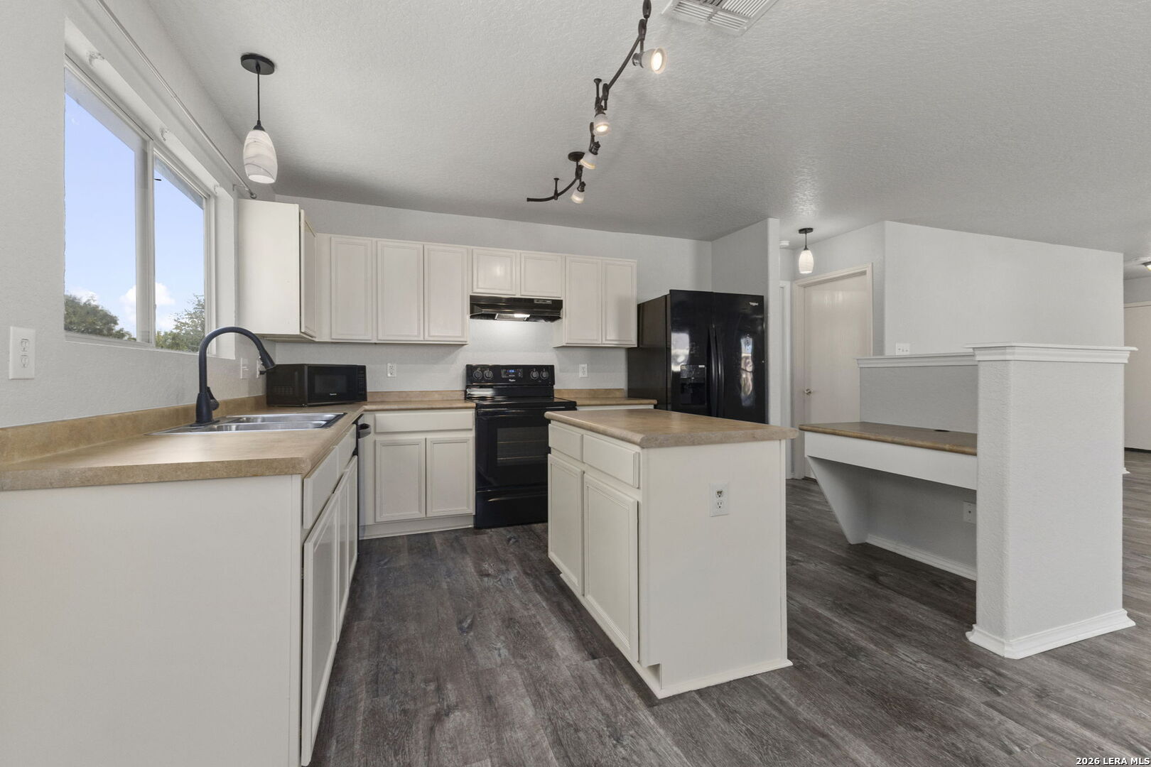 9031 LAGUNA FLS