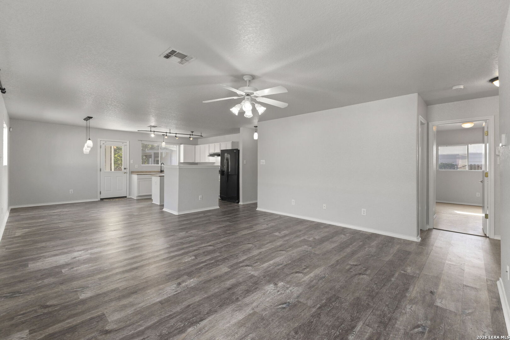 9031 LAGUNA FLS