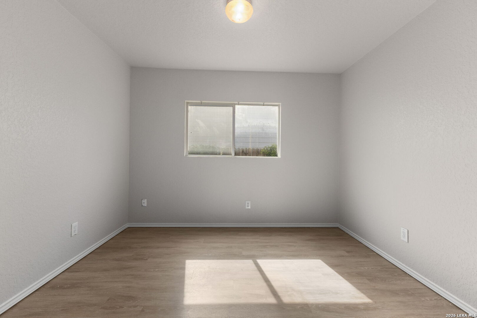 9031 LAGUNA FLS