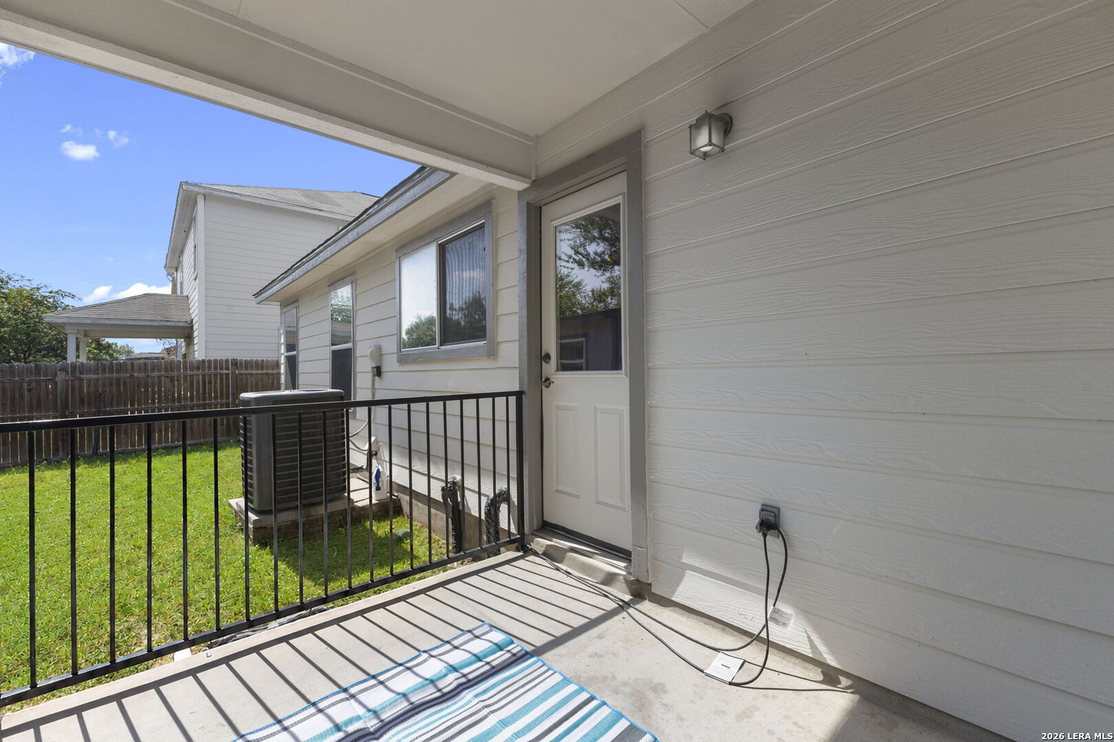 9031 LAGUNA FLS
