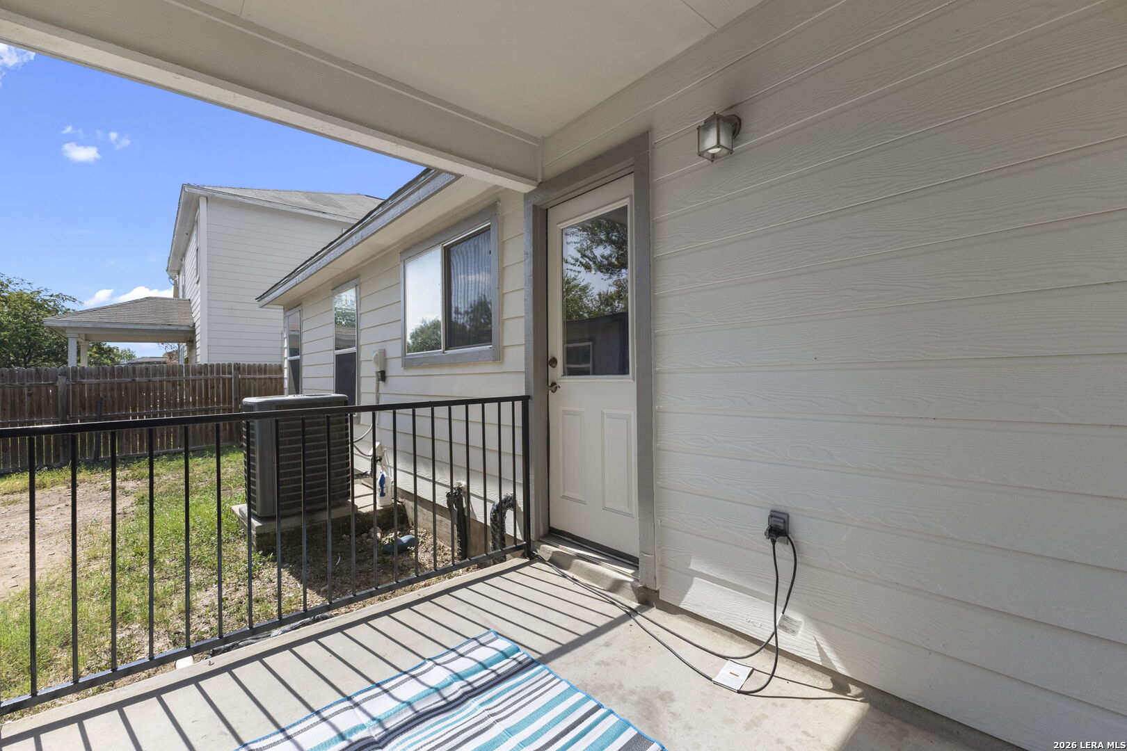 9031 LAGUNA FLS