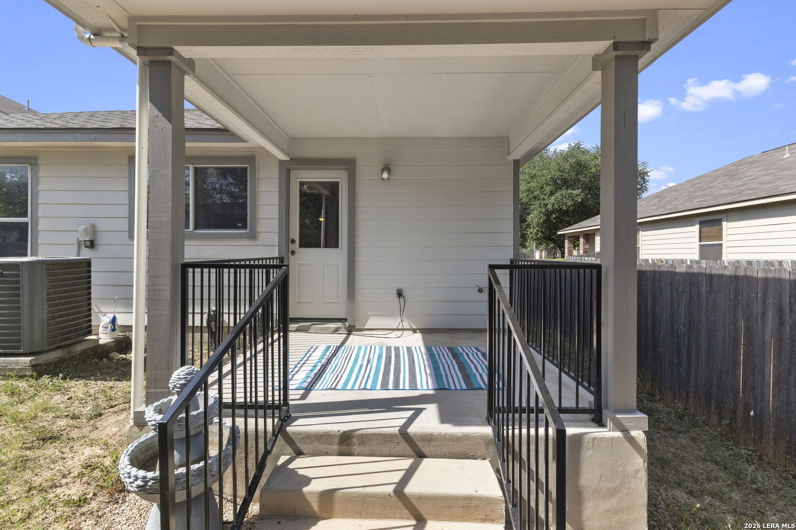 9031 LAGUNA FLS