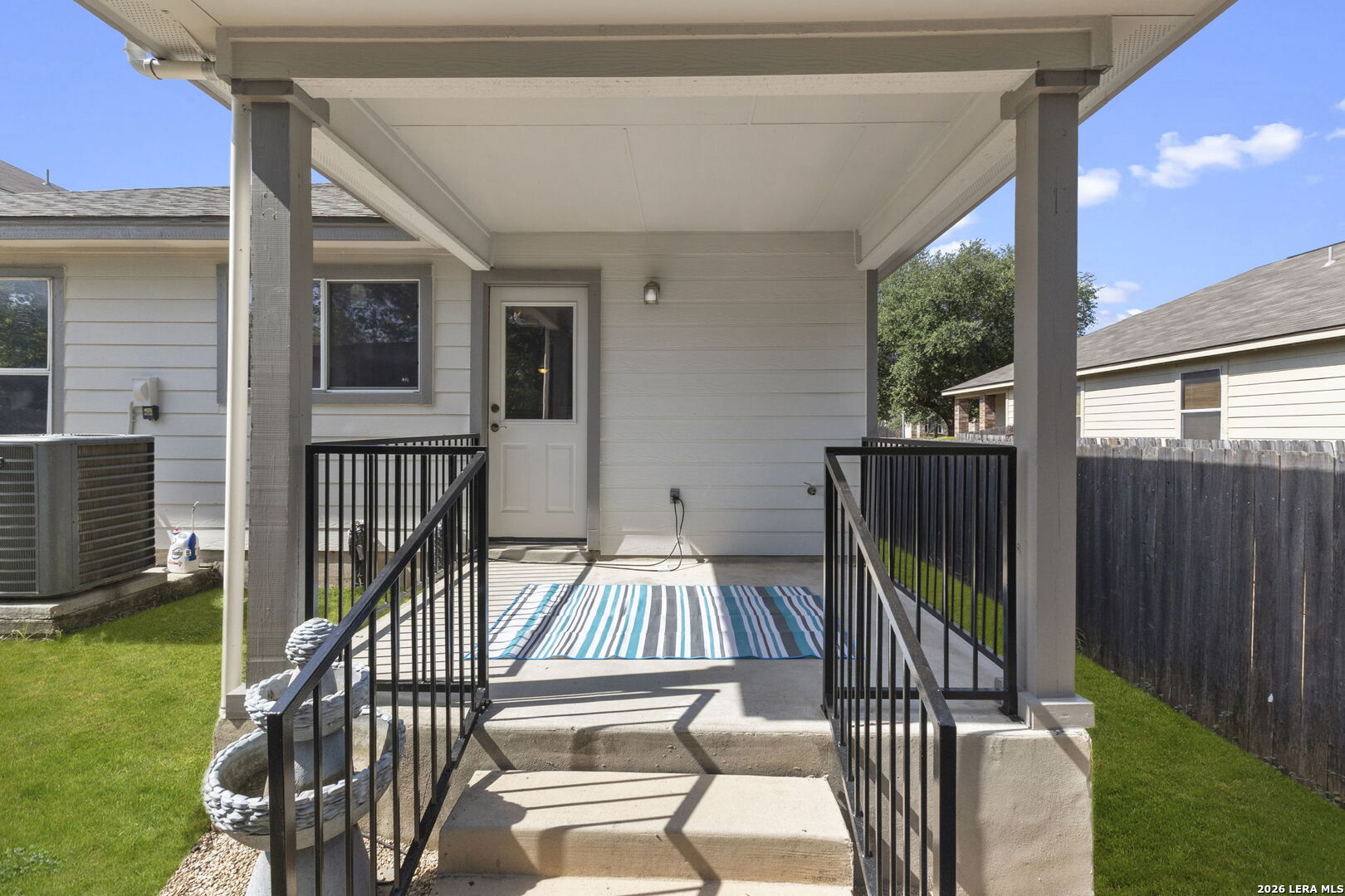 9031 LAGUNA FLS