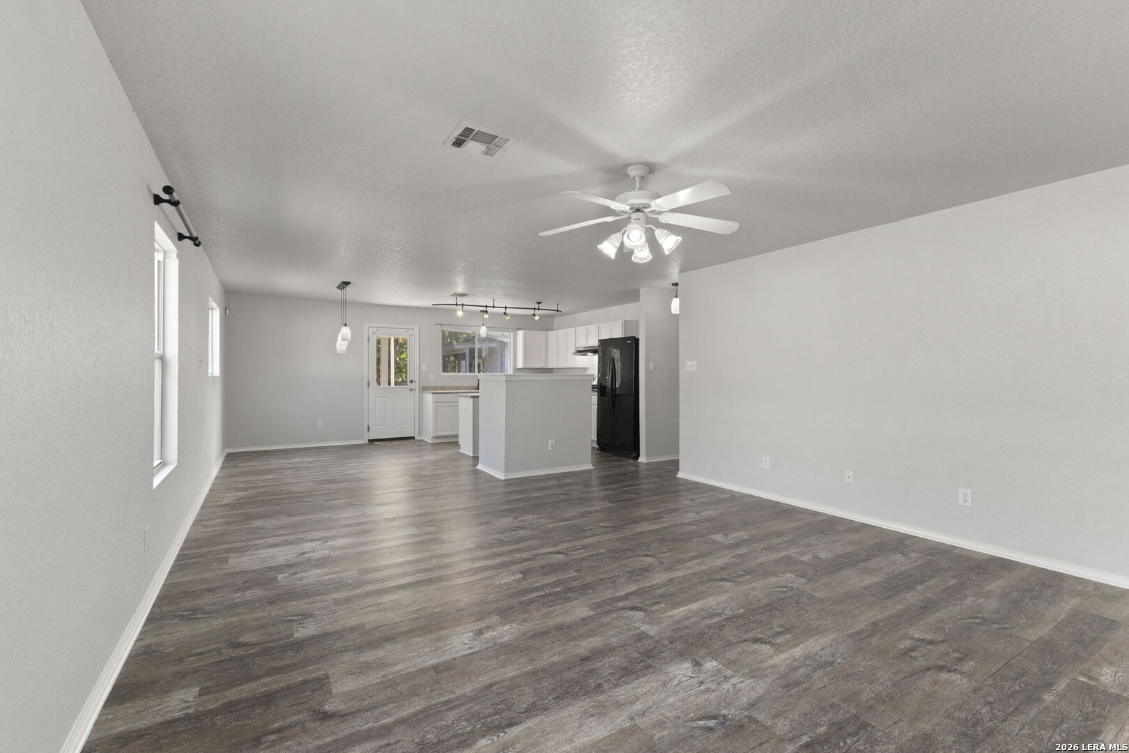 9031 LAGUNA FLS