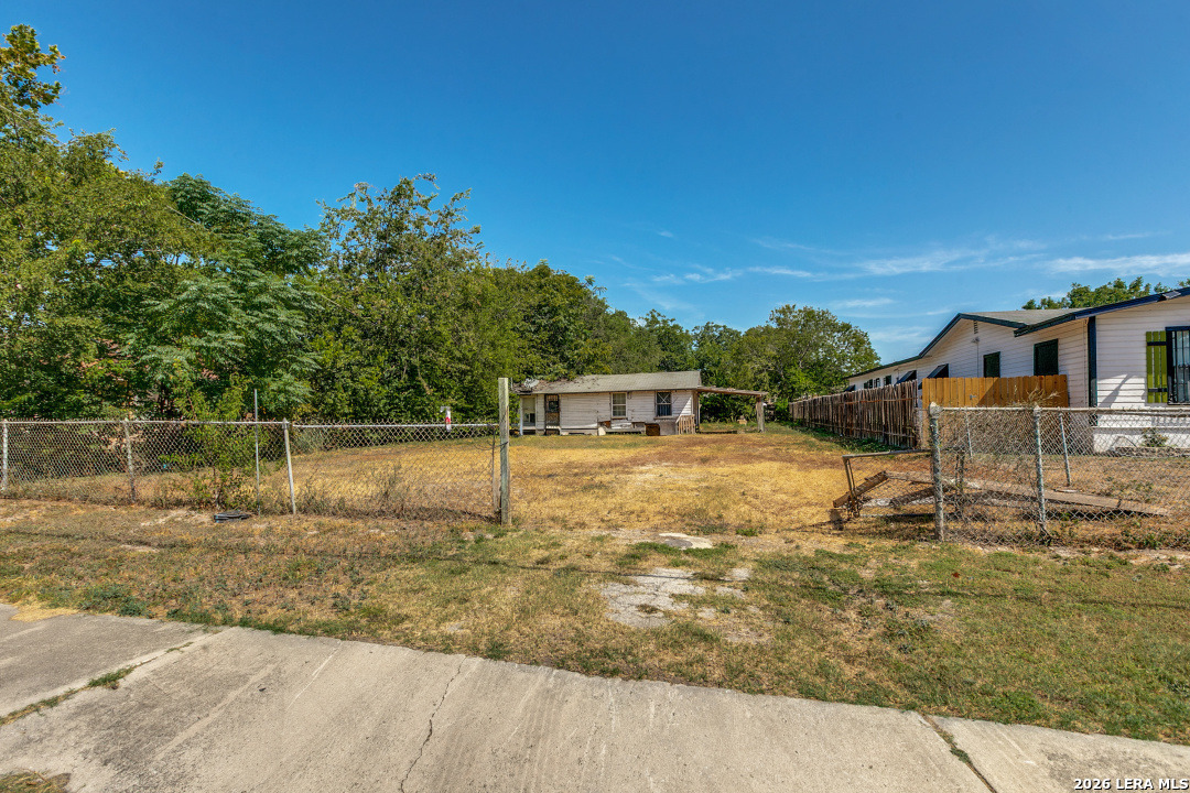 1437 W HARDING BLVD