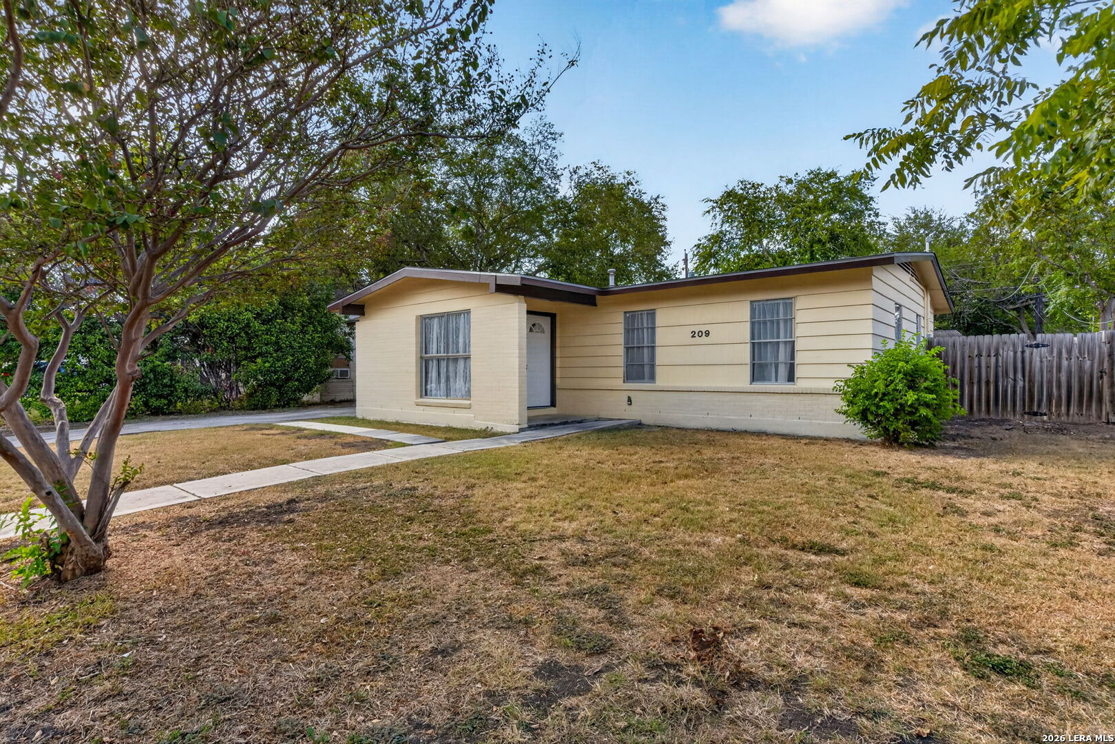 209 PARK LN