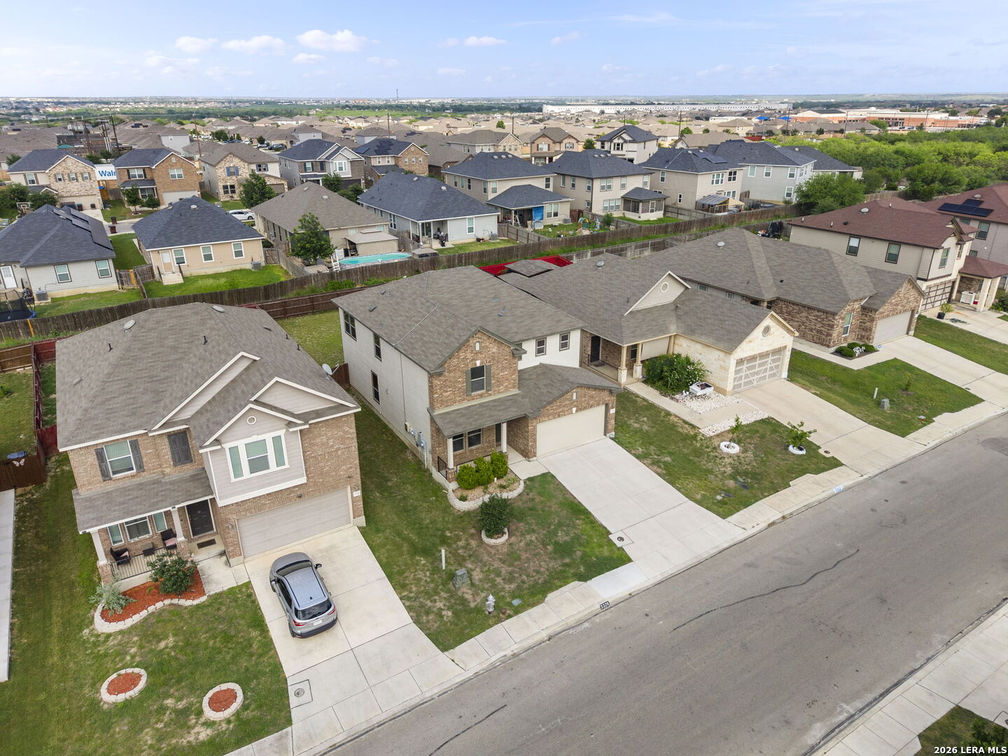 3326 PUTNAM FLDS