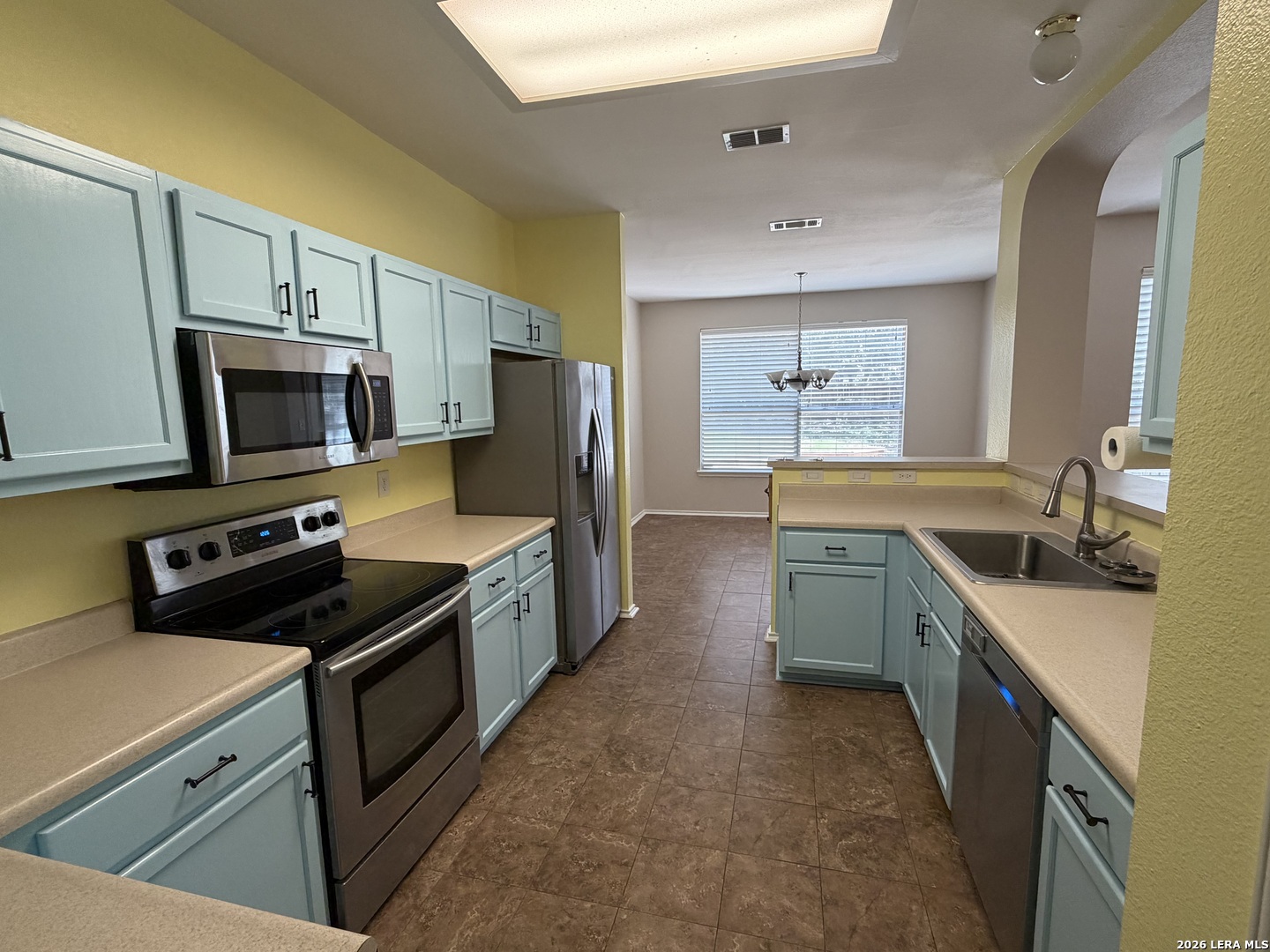 3711 FLORENCE GRV