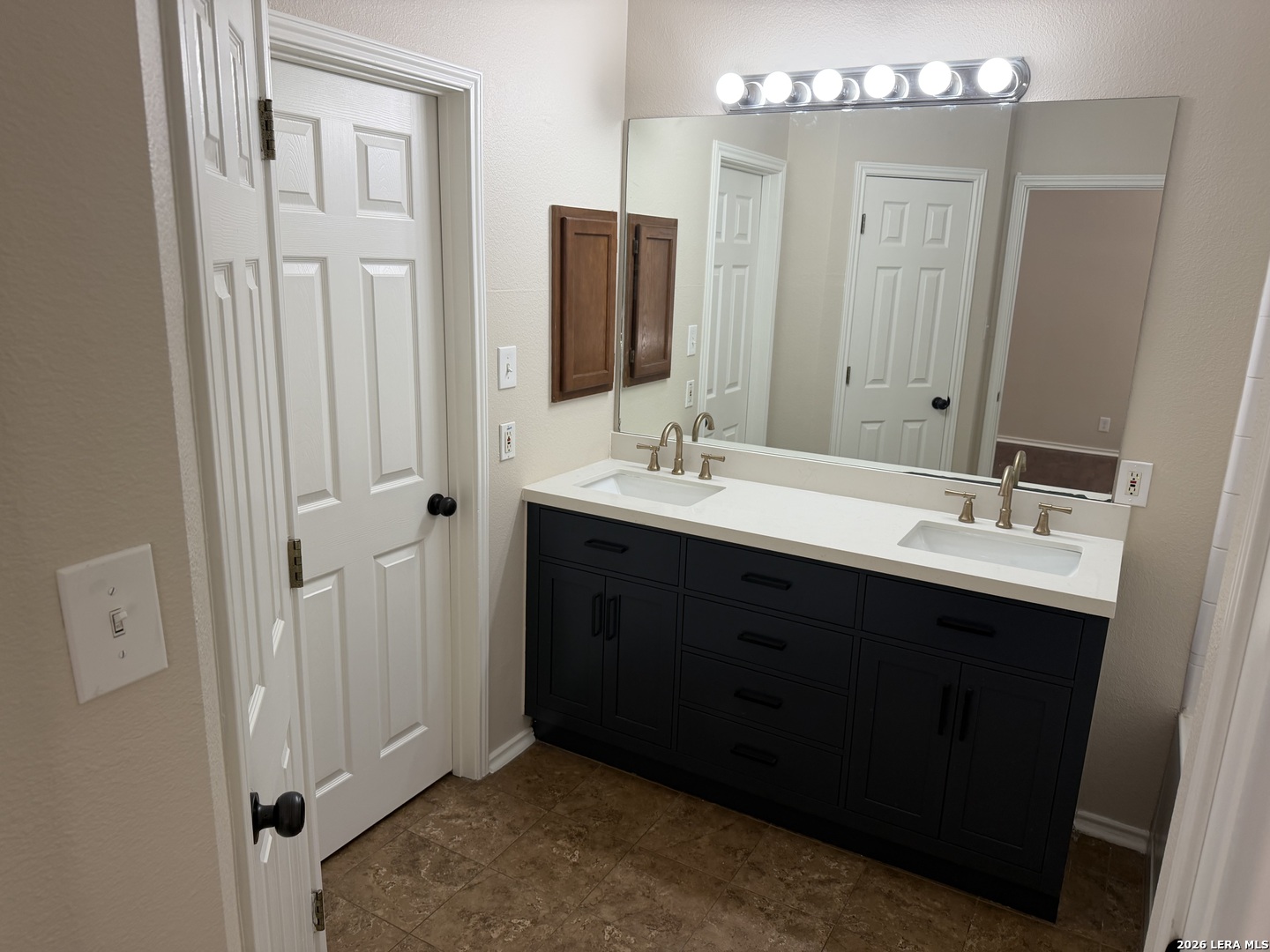 3711 FLORENCE GRV