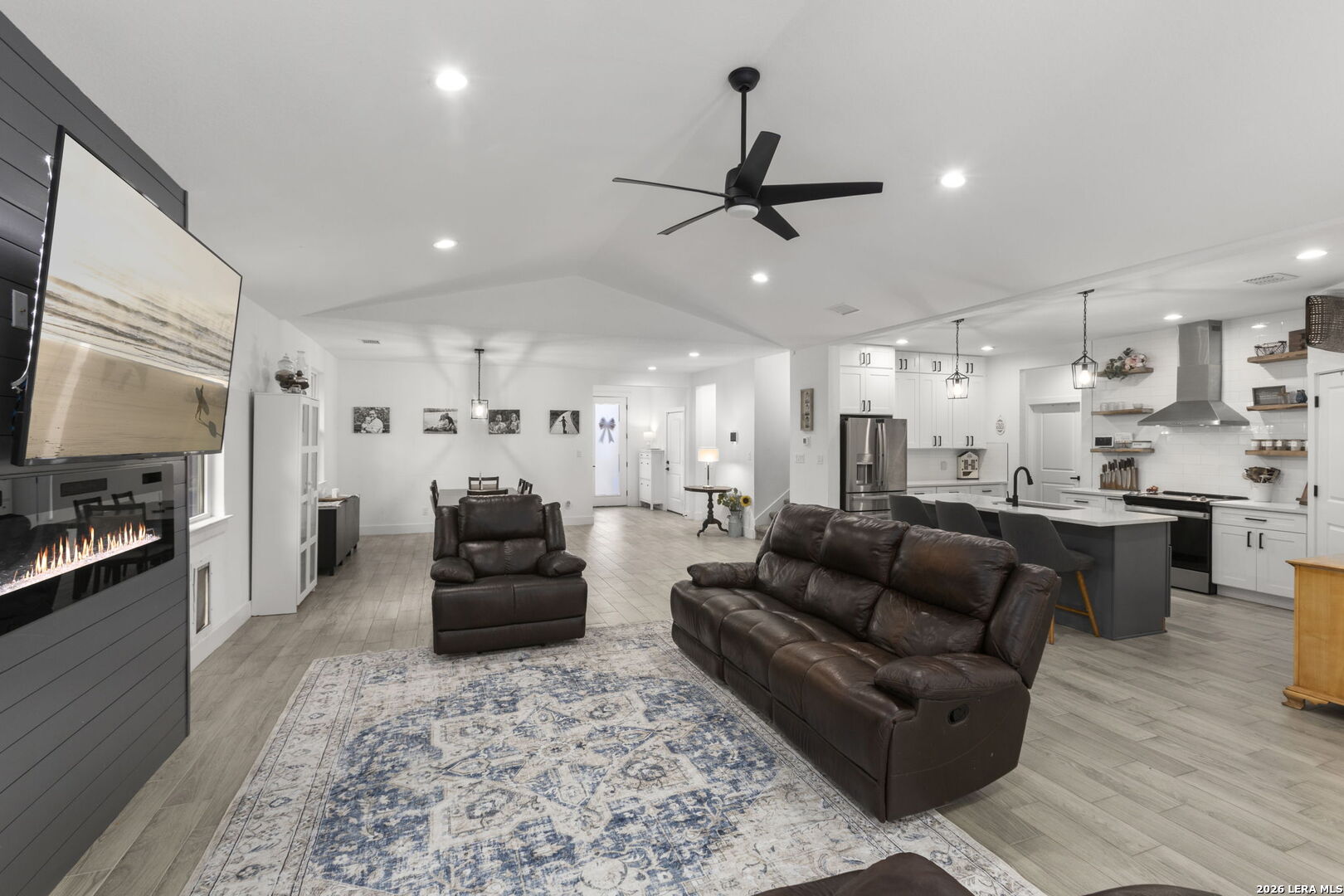 108 Highland Woods