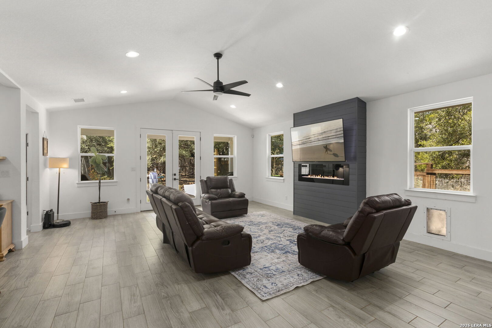 108 Highland Woods