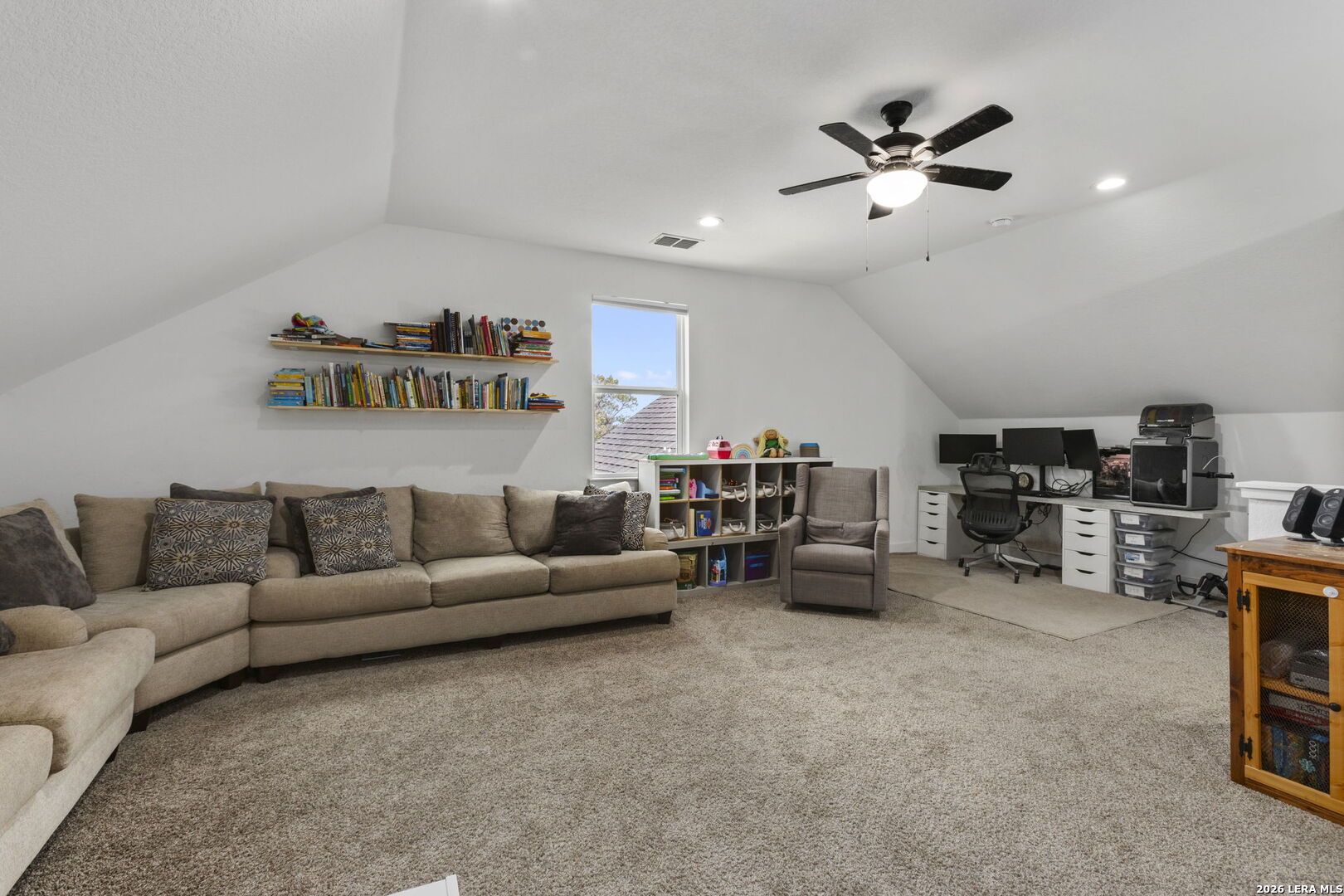 108 Highland Woods