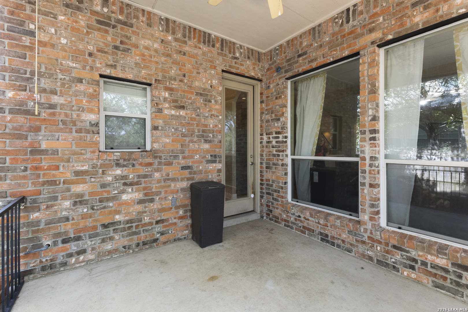 7614 MOSS BROOK DR