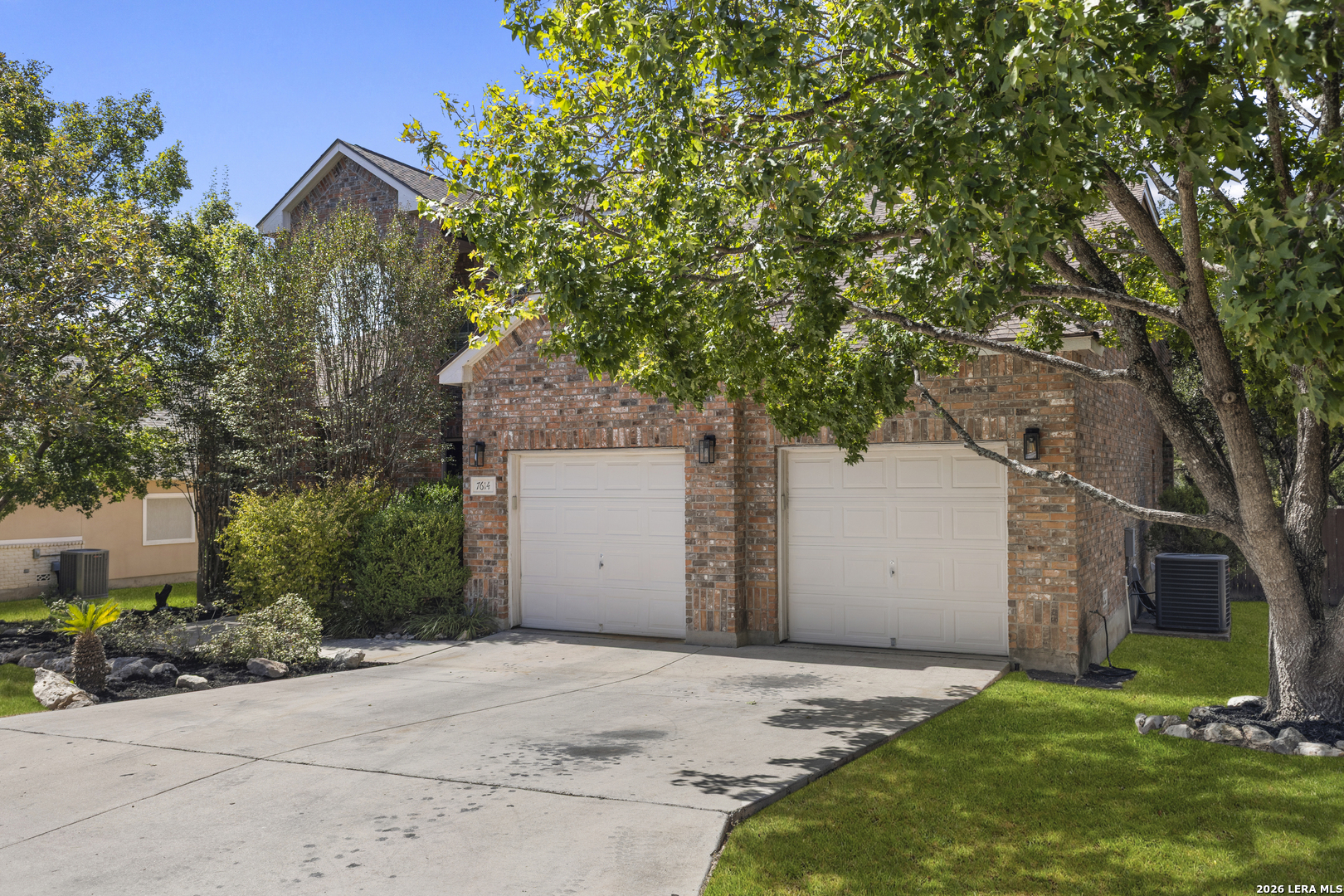 7614 MOSS BROOK DR