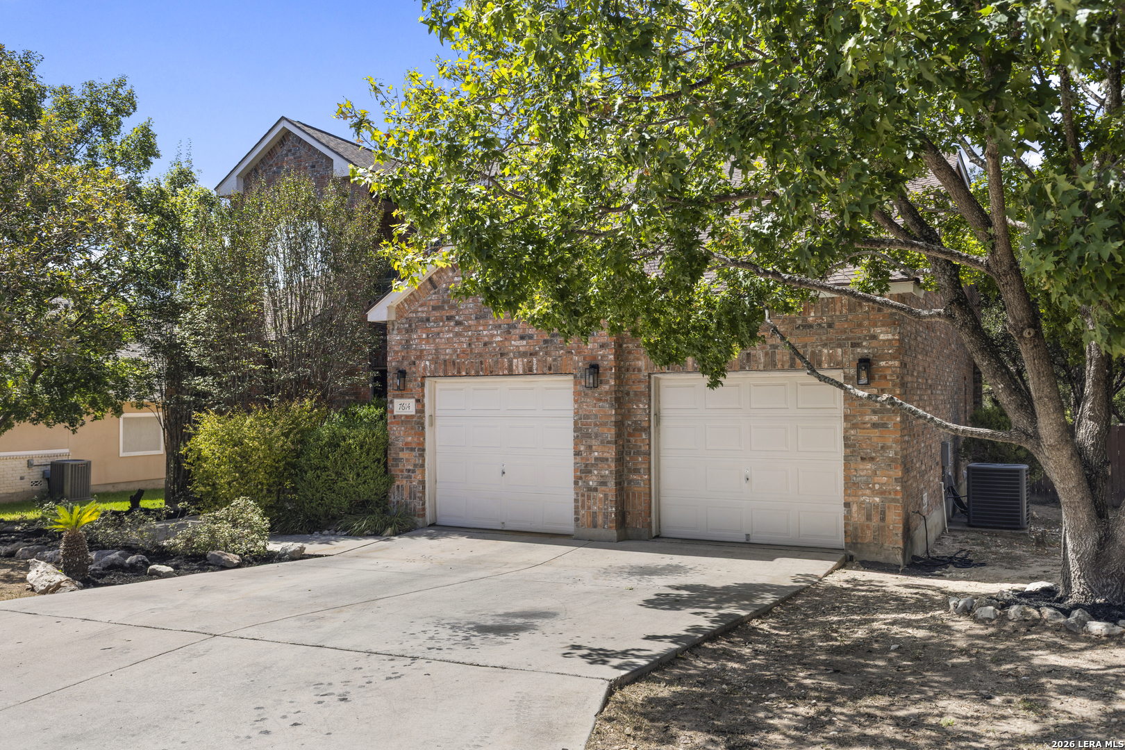 7614 MOSS BROOK DR
