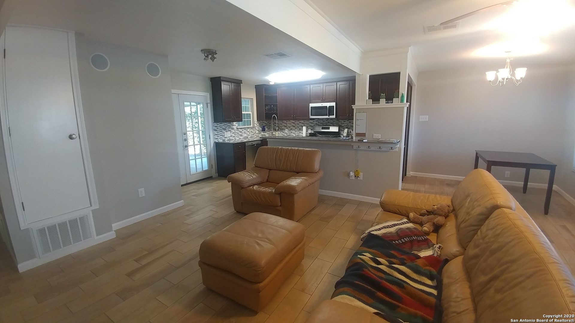 4818 Cambray Dr.