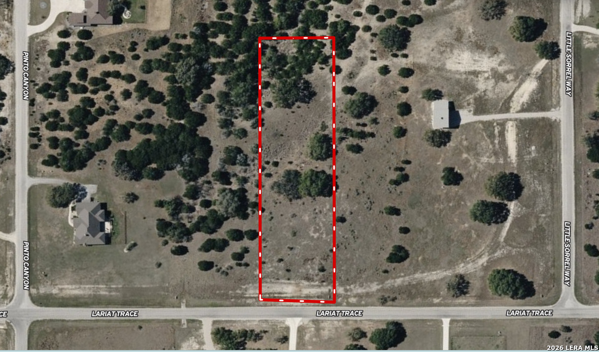 LOT 32 Lariat Trace