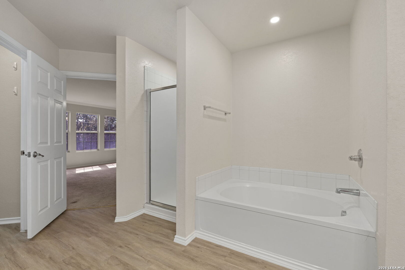6011 Plumbago