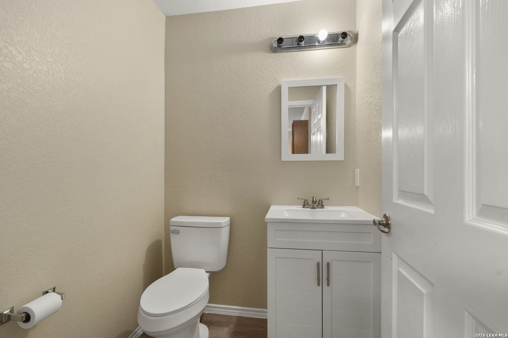 6011 Plumbago