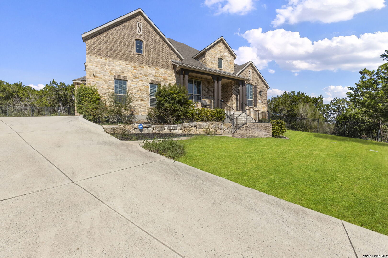 13310 TROTTING PATH