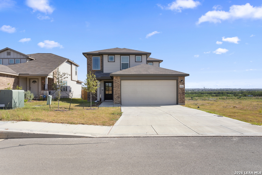 11221 Hollinger Cir Converse TX