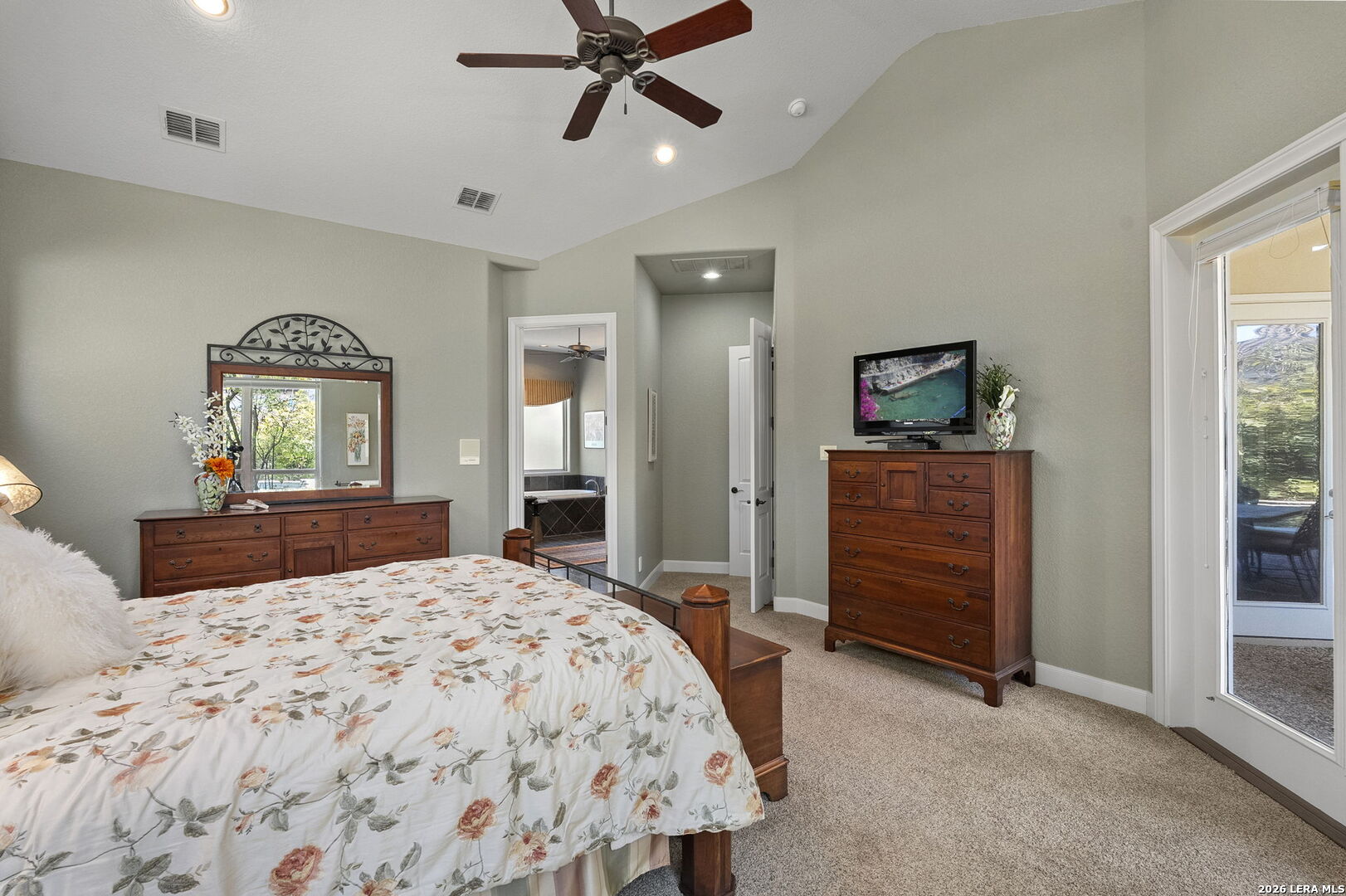 2214 Winding View