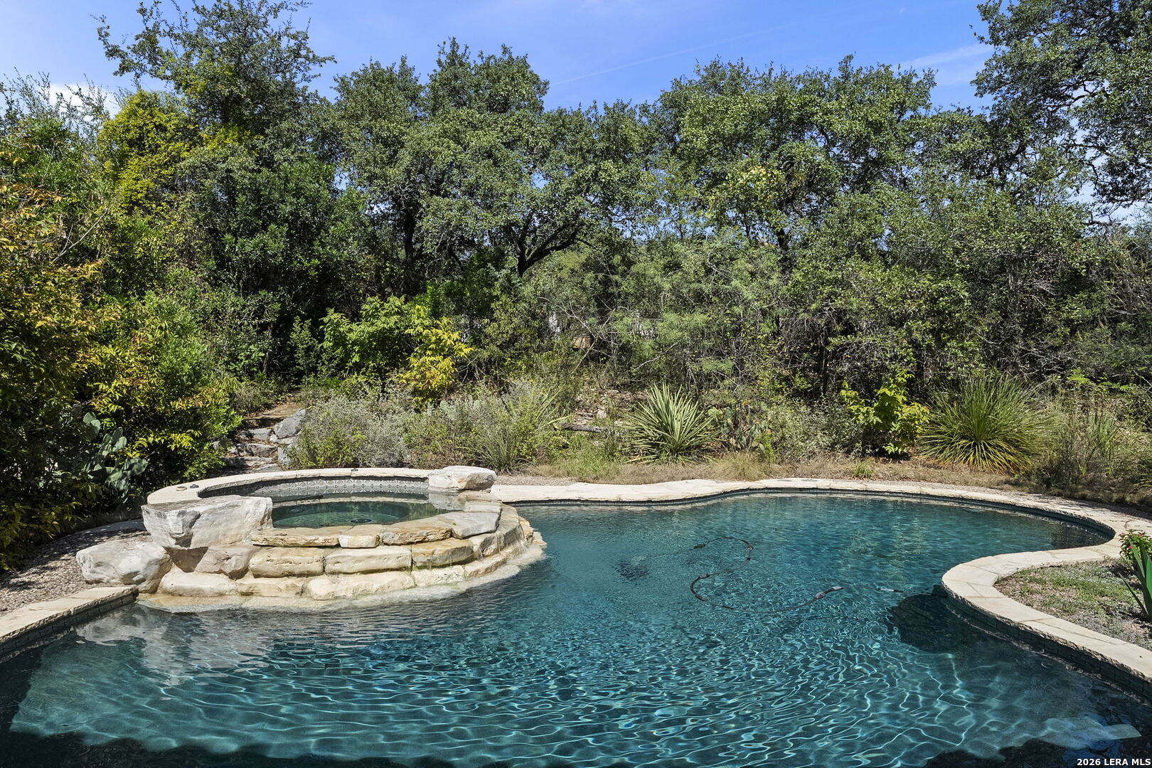 2214 Winding View