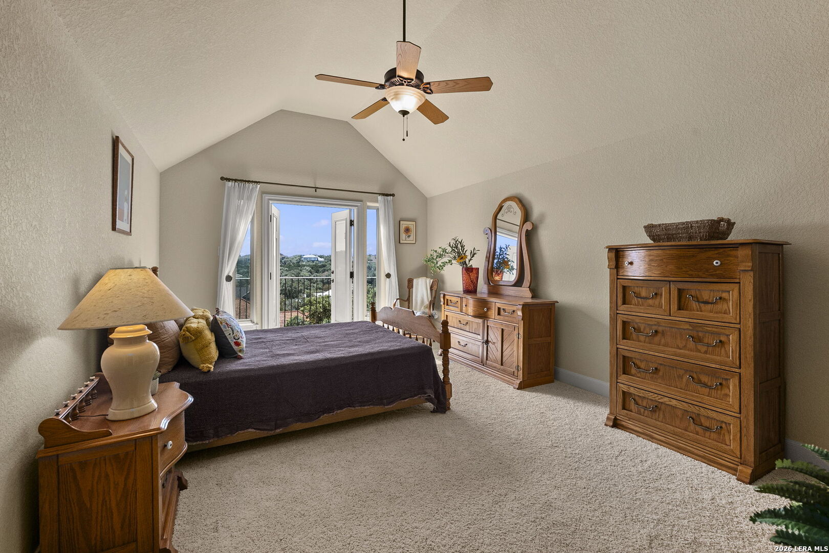 2214 Winding View