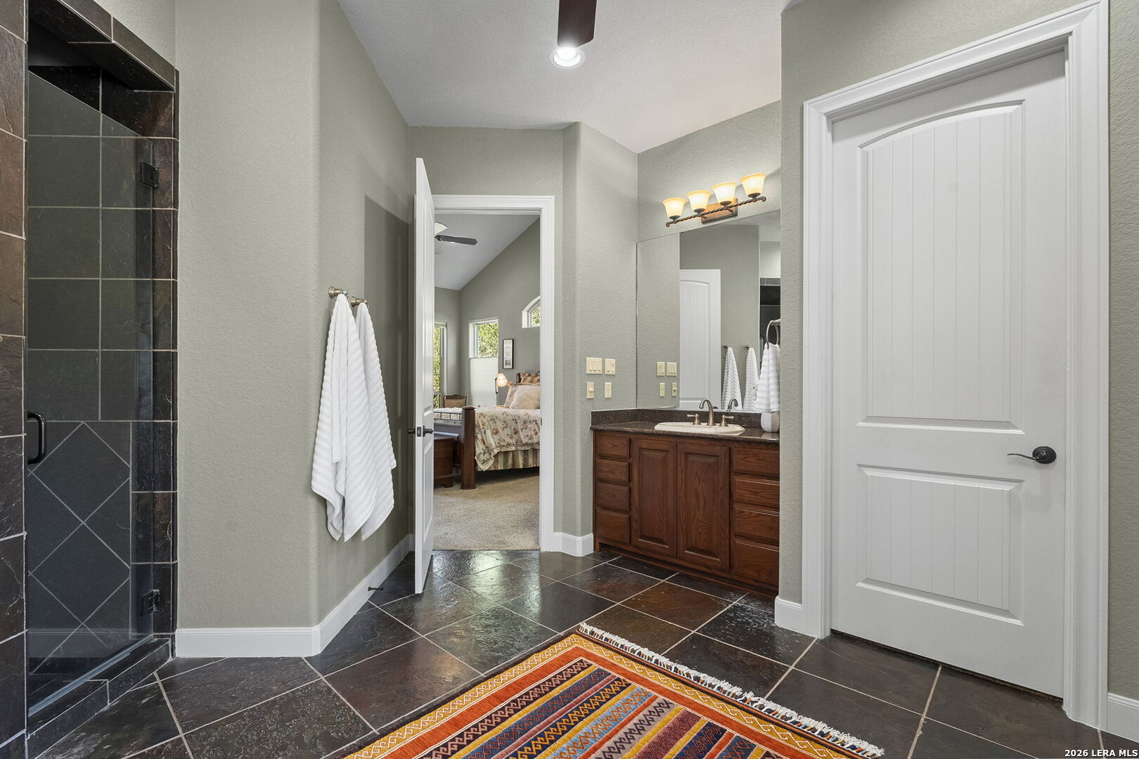 2214 Winding View