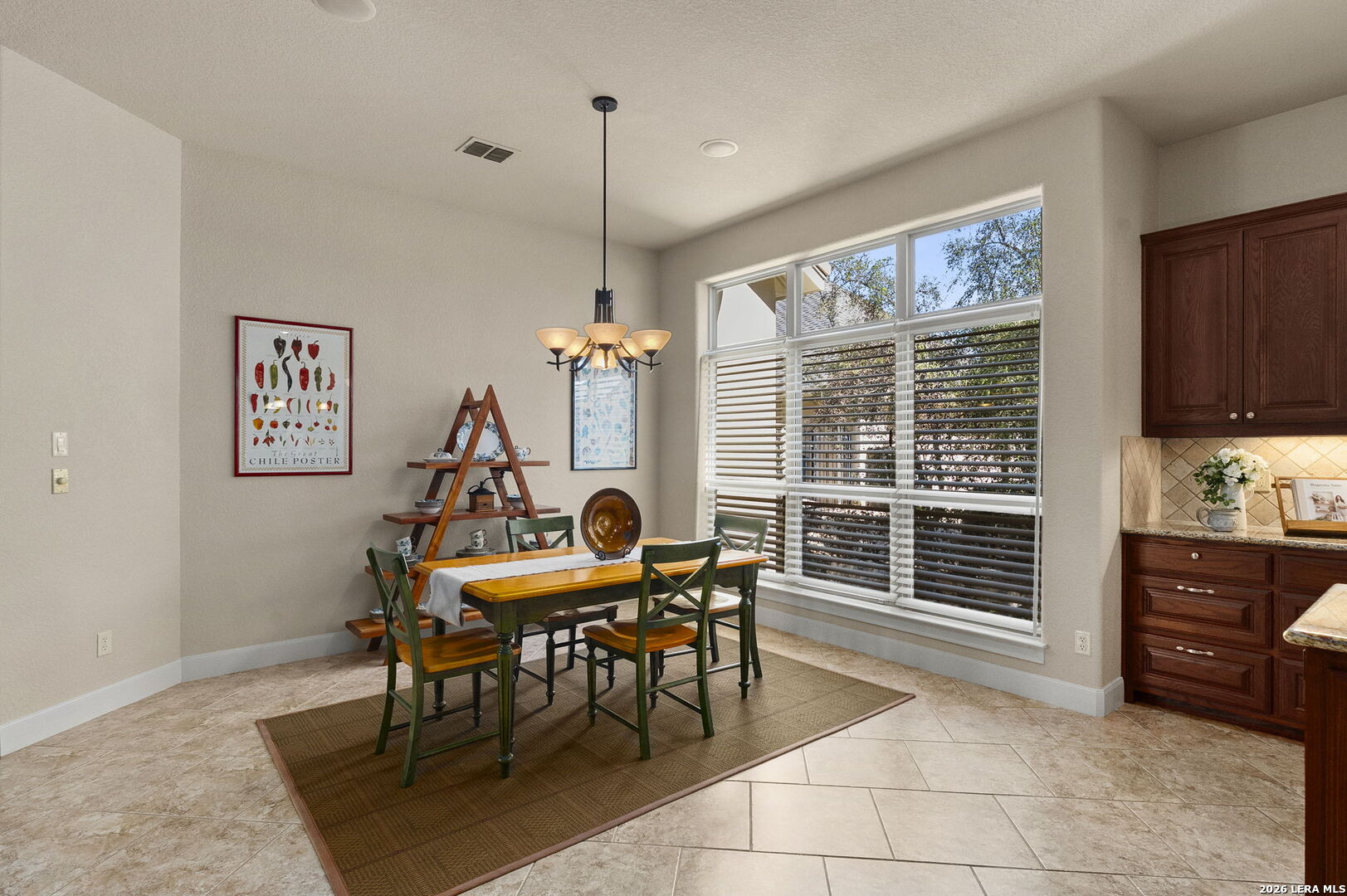 2214 Winding View