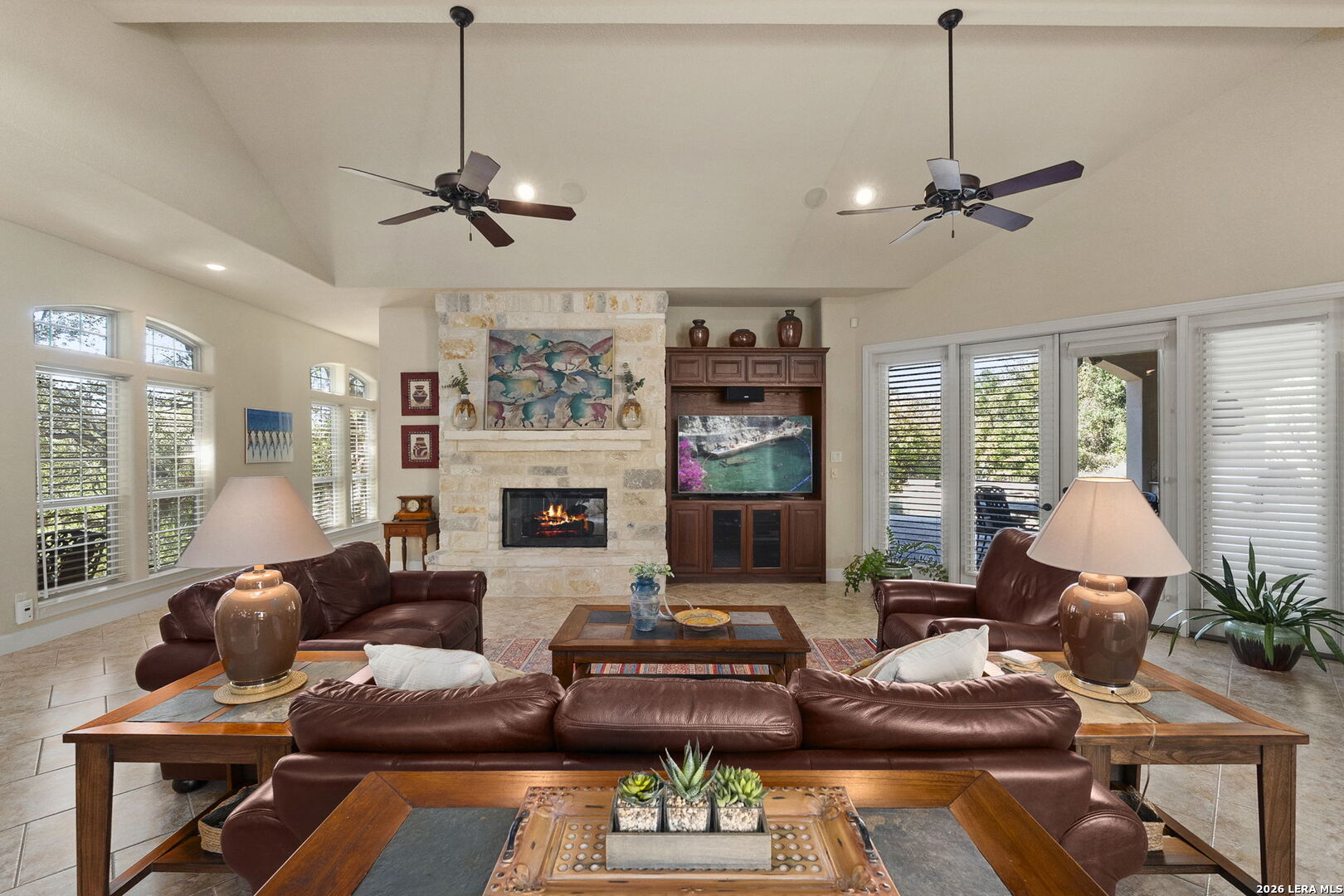 2214 Winding View