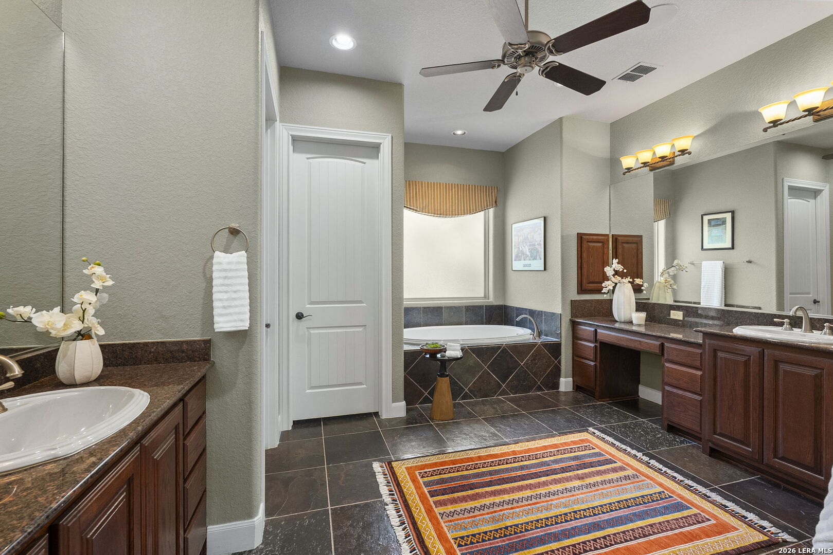 2214 Winding View