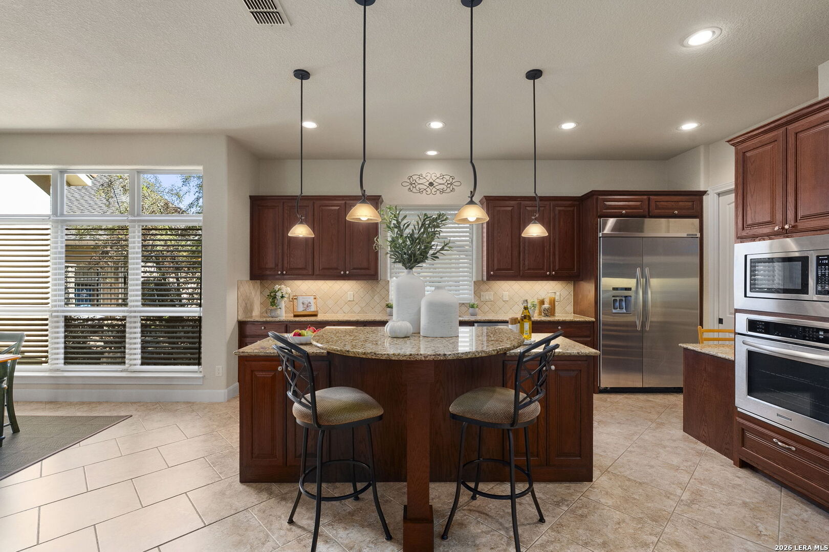 2214 Winding View