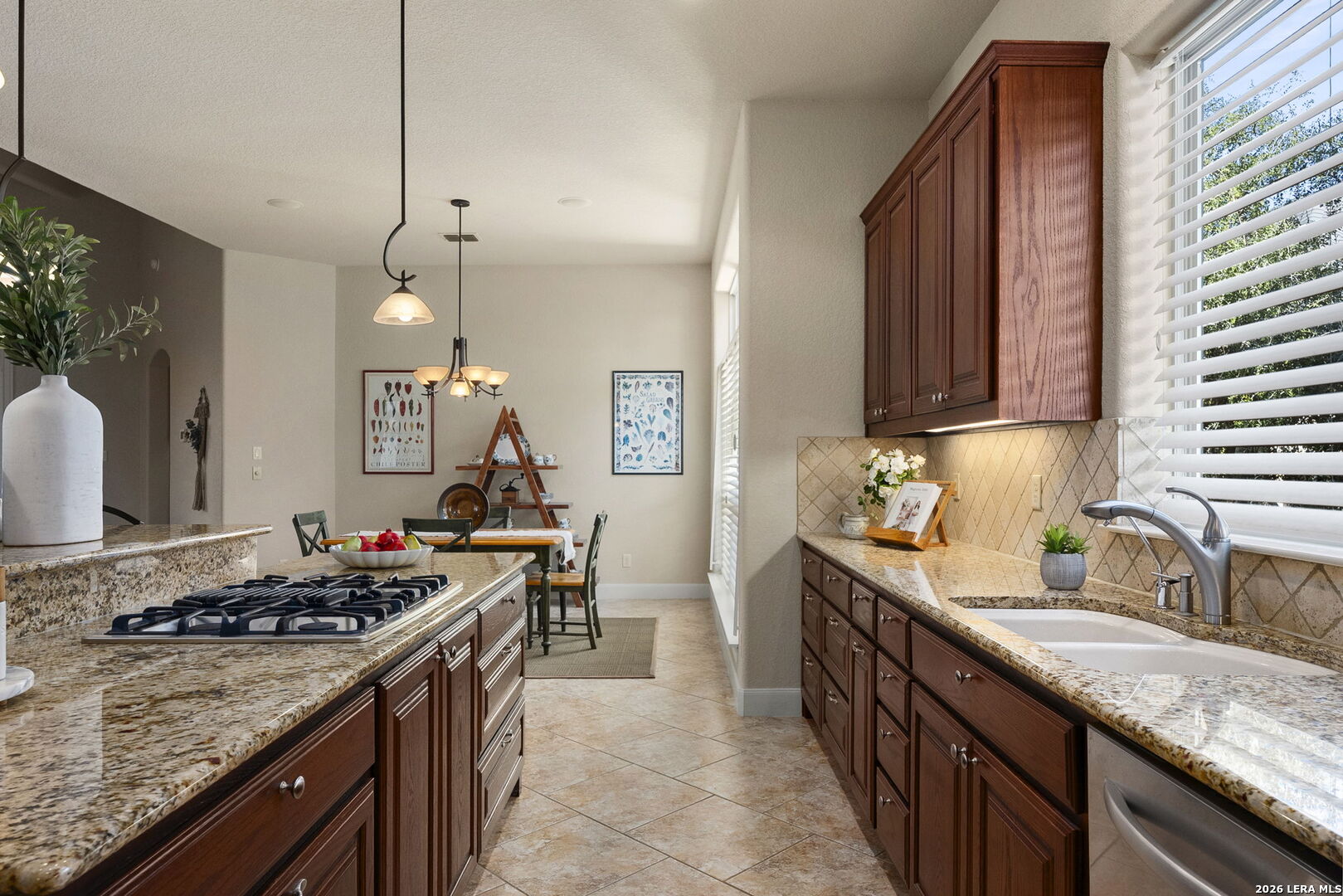 2214 Winding View