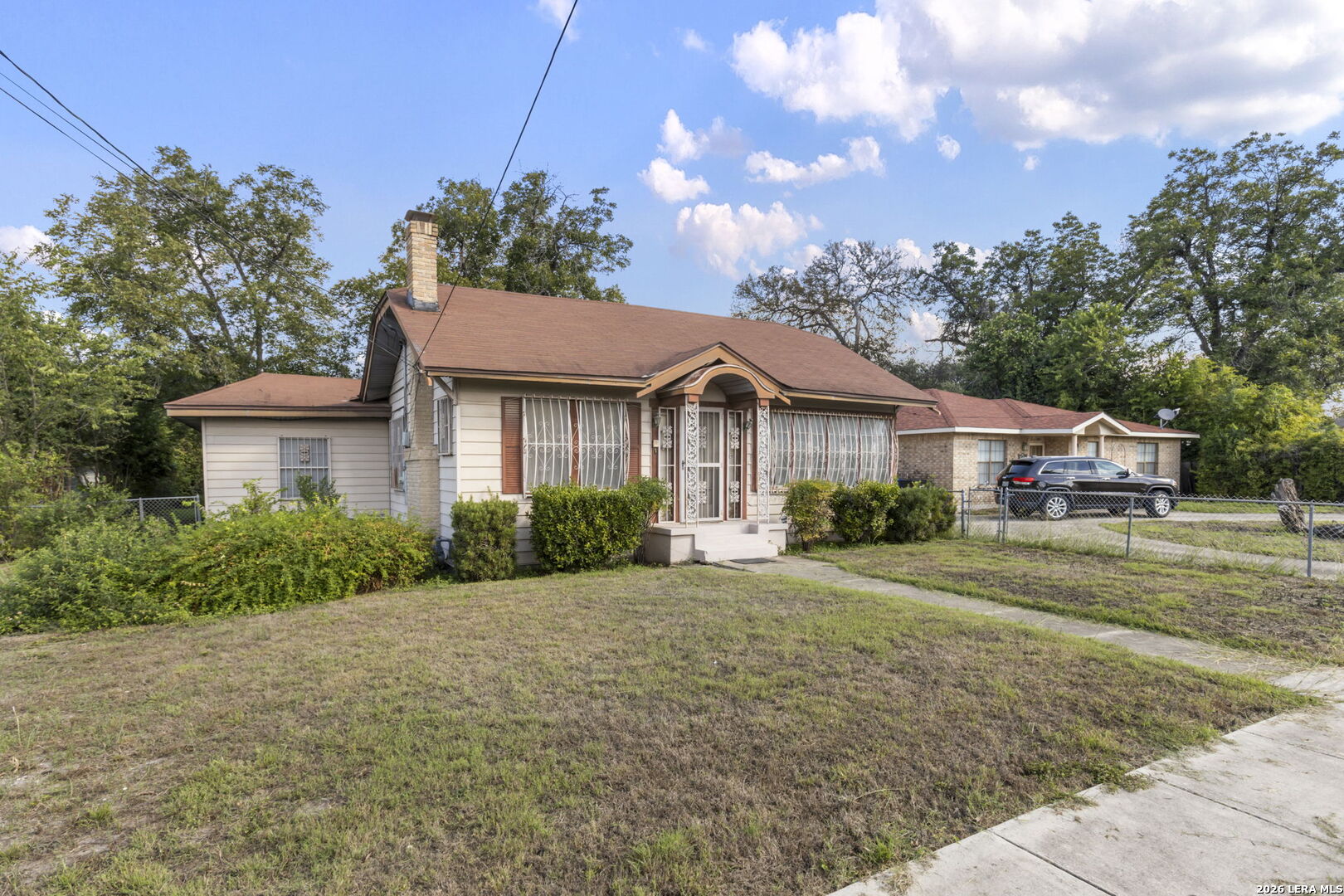 231 DUMOULIN AVE