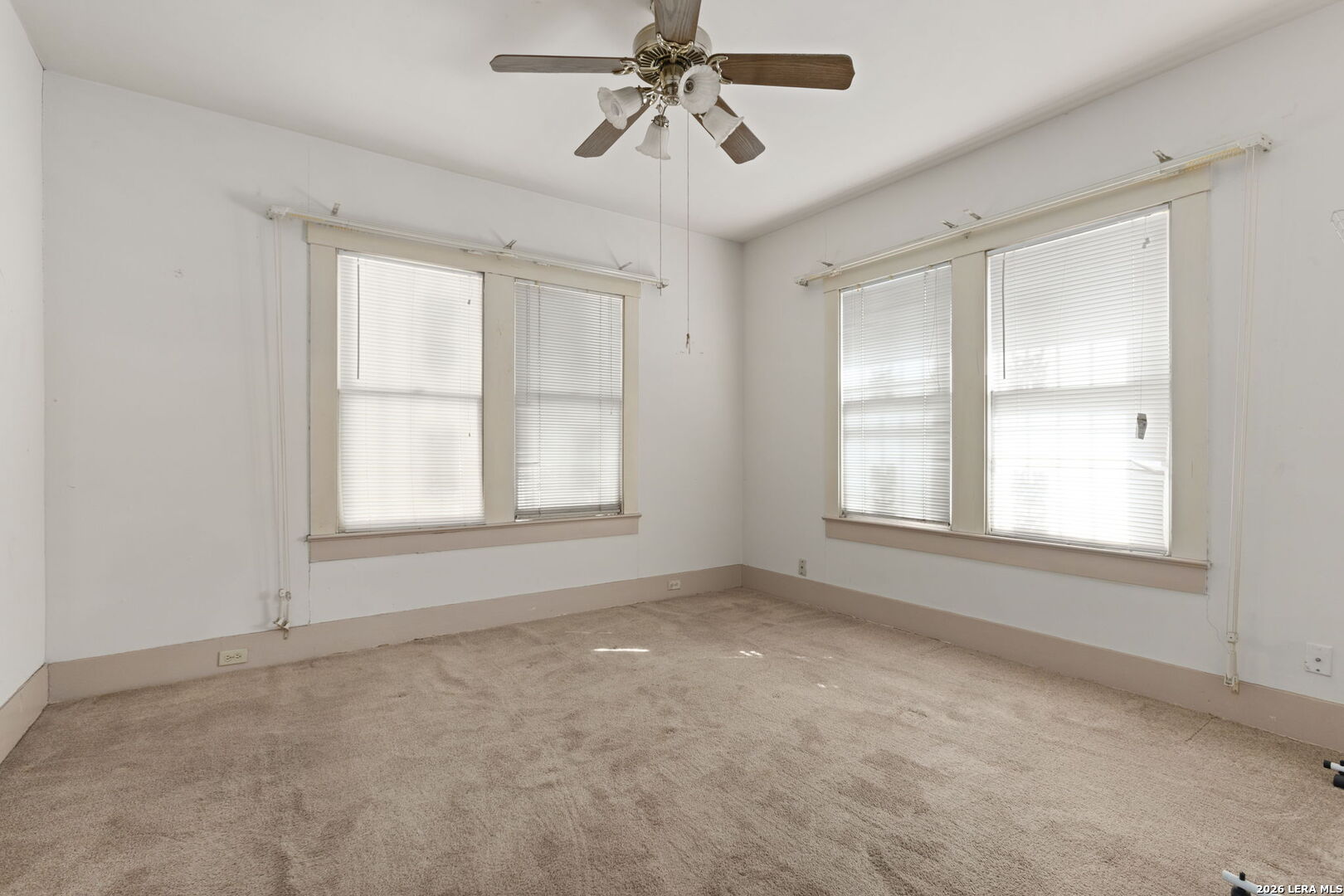231 DUMOULIN AVE