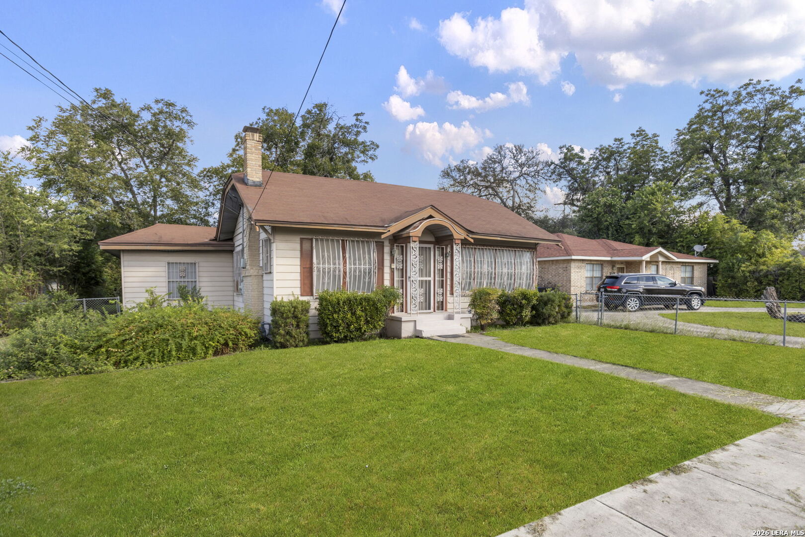 231 DUMOULIN AVE